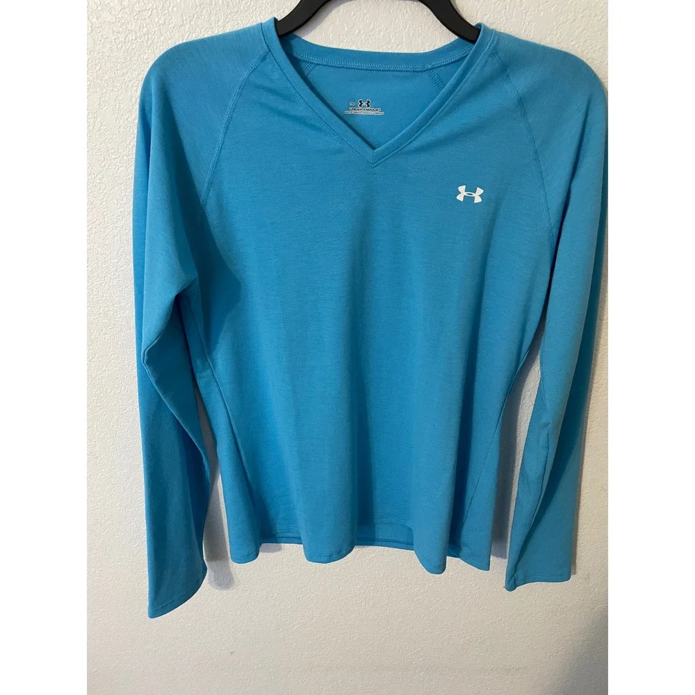 Under Armour Women's Turquoise V-Neck Long Sleeve Athletic Shirt MD